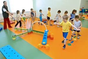 学习足球篮球和专业的感统训练对孩子感统有帮助吗